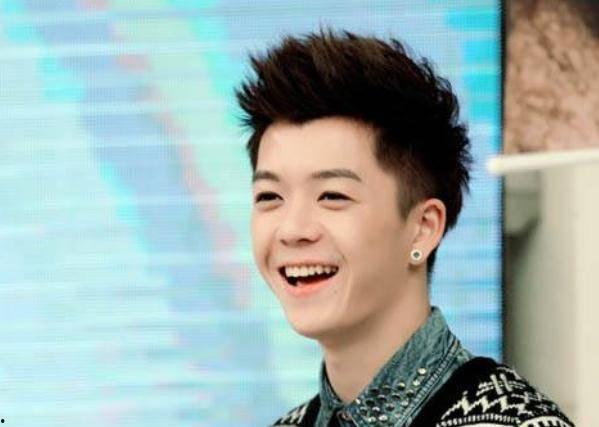 吃瓜娱乐王栎鑫视频